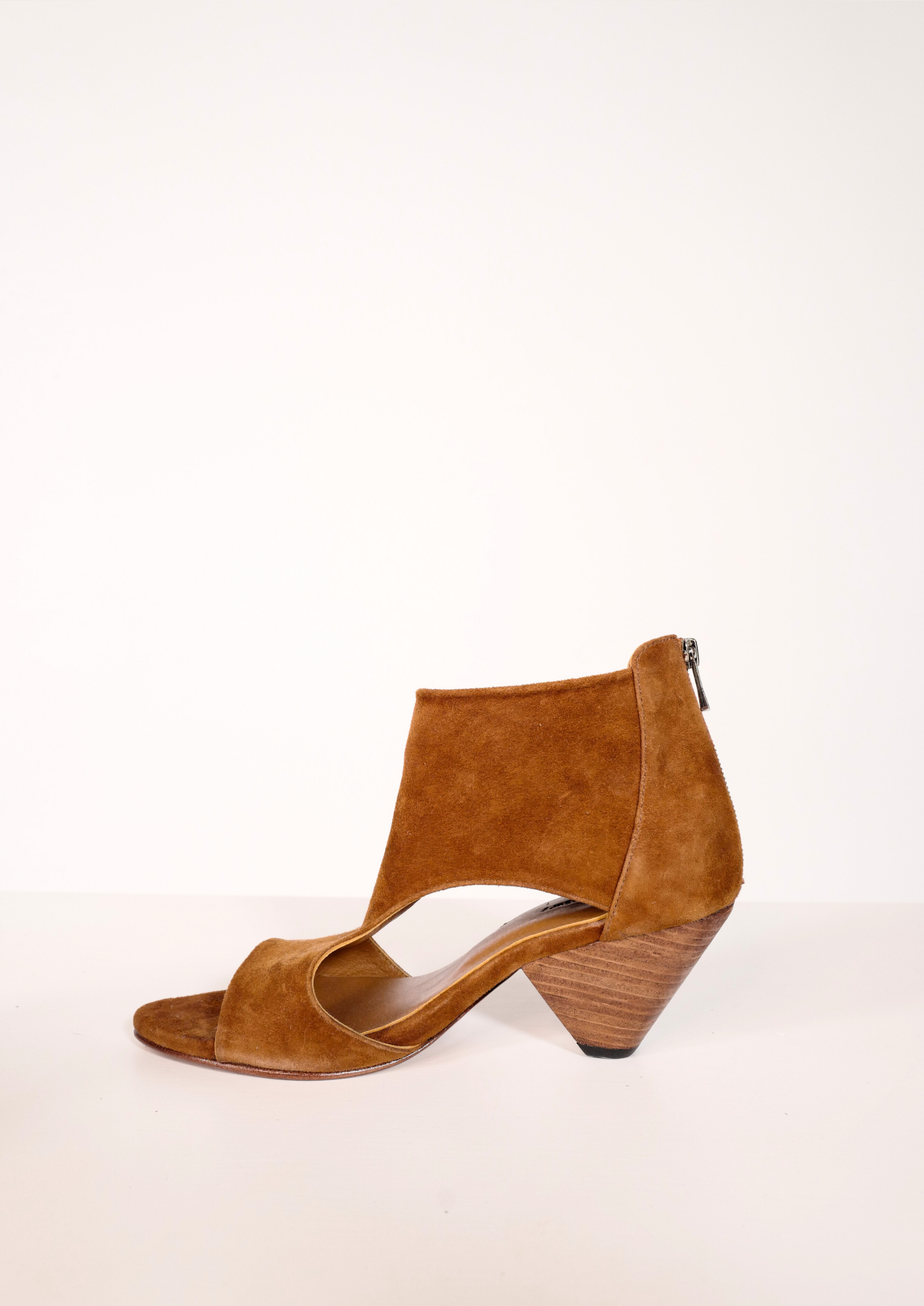 GAIA SHOES